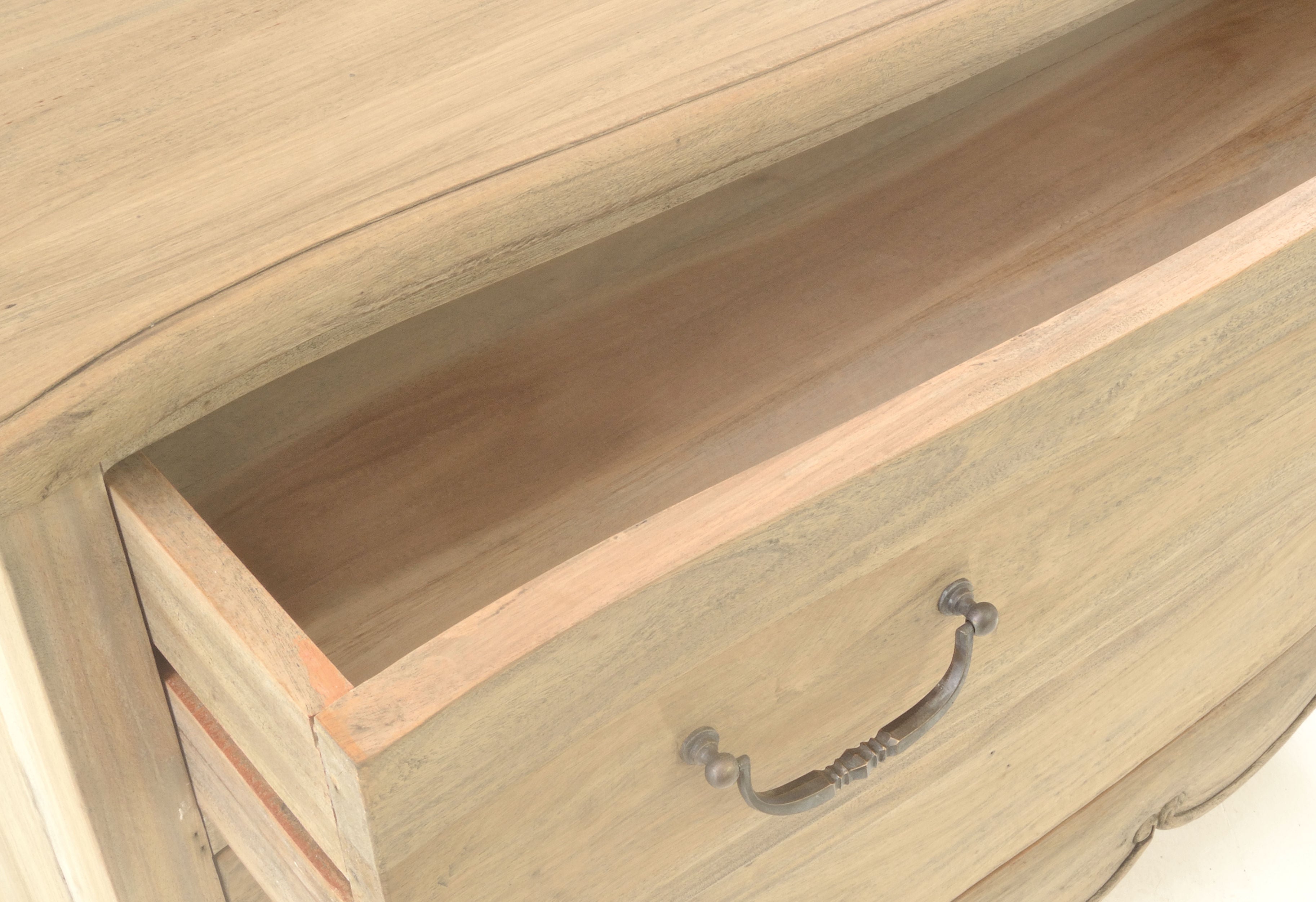 Vintage 3 Drawer Chest Of Drawers*
